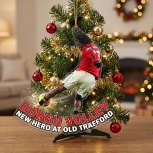 20251227 PATRICK DORGU VOLLEY ORNAMENT MANCHESTER UNITED 2