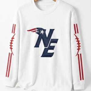 New England Patriots Embroidered Logo And Football Sleeve Waffle Knit Shirt