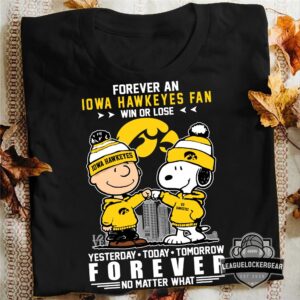 Snoopy Forever a Iowa Hawkeyes Fan T-Shirt