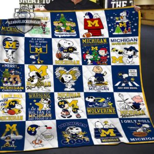 Michigan Wolverines Snoopy Peanuts Quilt Blanket