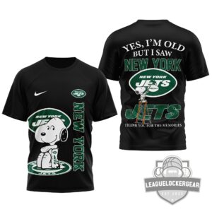 New York Jets Snoopy Yes I'm Old But I Saw Jets Greatness T-Shirt