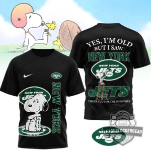 New York Jets Snoopy Yes I'm Old But I Saw Jets Greatness T-Shirt