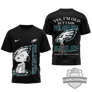 Philadelphia Eagles Snoopy Yes I'm Old But I Saw Eagles Greatness T-Shirt