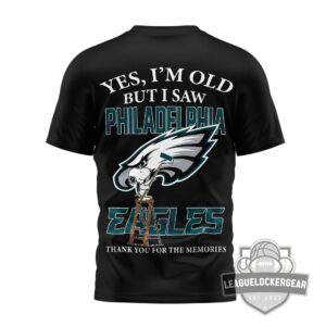 Philadelphia Eagles Snoopy Yes I'm Old But I Saw Eagles Greatness T-Shirt