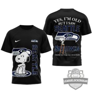 Seattle Seahawks Snoopy Yes I'm Old But I Saw Seahawks Greatness T-Shirt