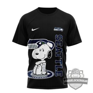 Seattle Seahawks Snoopy Yes I'm Old But I Saw Seahawks Greatness T-Shirt