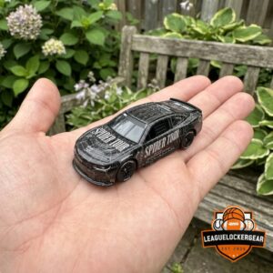 Chevrolet Camaro ZL1 NASCAR Spider Tour Hot Wheels Diecast Car