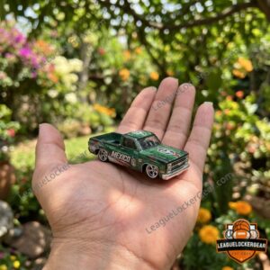 Mexico FIFA World Cup 2026 Hot Wheels '83 Chevy Silverado Diecast Car