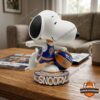 Snoopy New York Knicks Champions Bobblehead Figurine