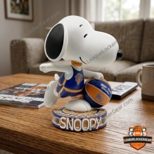 Snoopy New York Knicks Champions Bobblehead Figurine