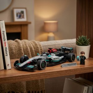 Kimi Antonelli Mercedes-AMG Petronas F1 Brick Set