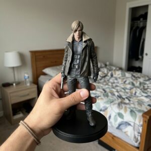 Resident Evil 30th Anniversary Leon S. Kennedy Figure