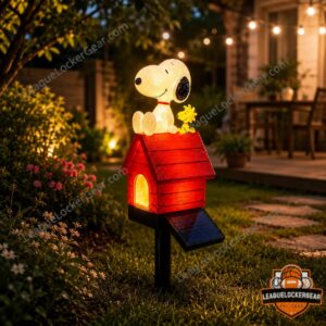 Snoopy Woodstock Red Doghouse Solar Light Garden Stake
