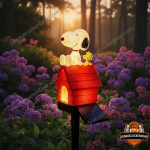 Snoopy Woodstock Red Doghouse Solar Light Garden Stake