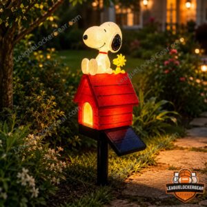 Snoopy Woodstock Red Doghouse Solar Light Garden Stake