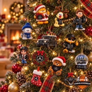 Garfield x Mercedes-Benz 2026 Christmas Advent Calendar - ornaments and wreath designs