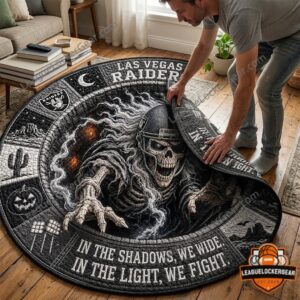 Las Vegas Raiders Halloween 2026 Quilted Round Mat - central skull and football graphics