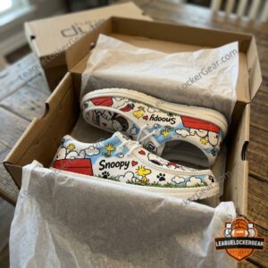 Snoopy Peanuts Comic Adventure Loafer Shoes - white sole and tongue label close-up