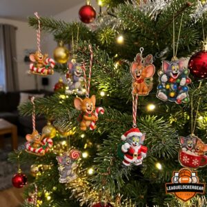 Tom and Jerry Classic Christmas 2026 Advent Calendar - photo 2